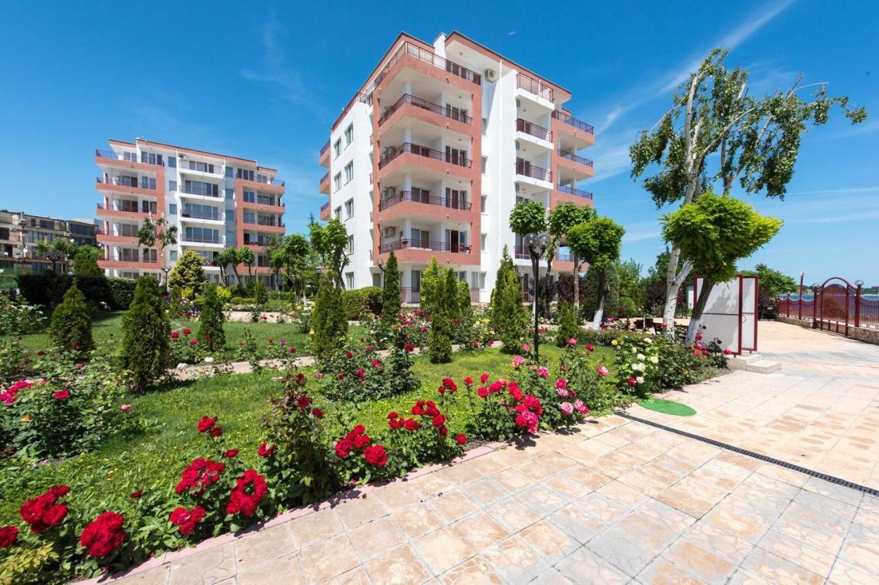 GT Riviera Fort Beach Apartments Rawda Exterior foto